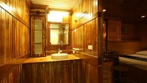 AREVARA - Bathroom